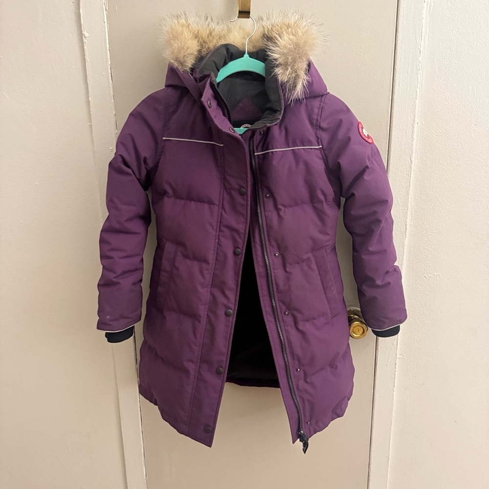 SOLD! Canada Goose 💯 Authentic